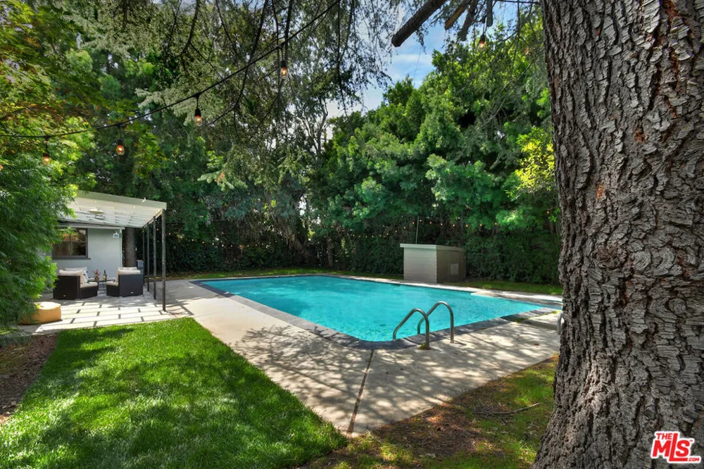 13155 Margate Street Sherman Oaks, CA 91401