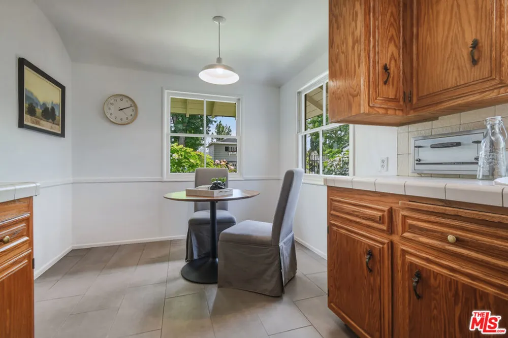 13155 Margate Street Sherman Oaks, CA 91401