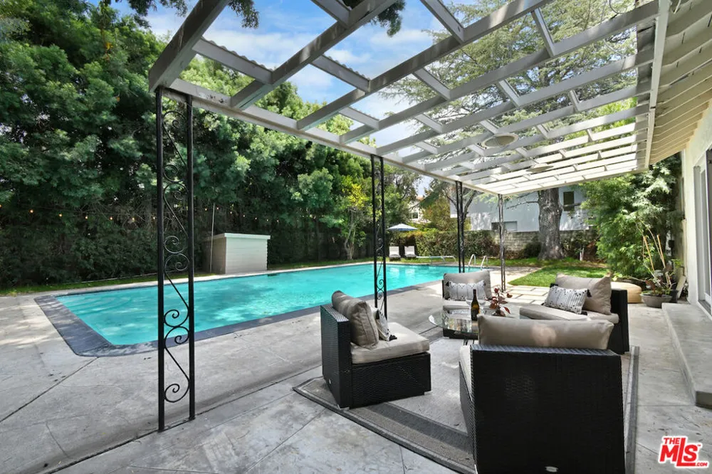 13155 Margate Street Sherman Oaks, CA 91401