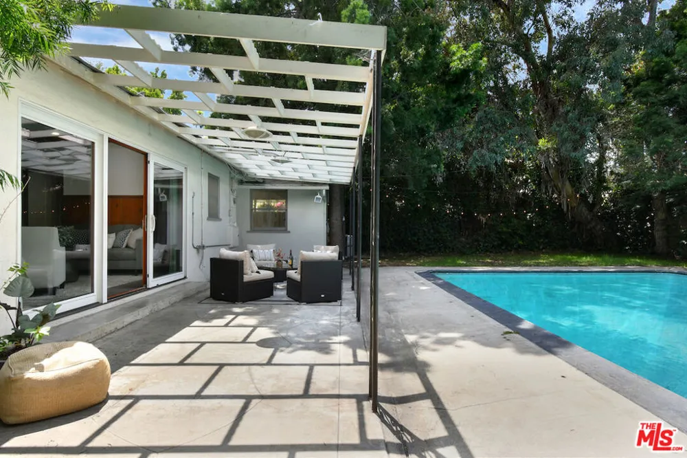 13155 Margate Street Sherman Oaks, CA 91401
