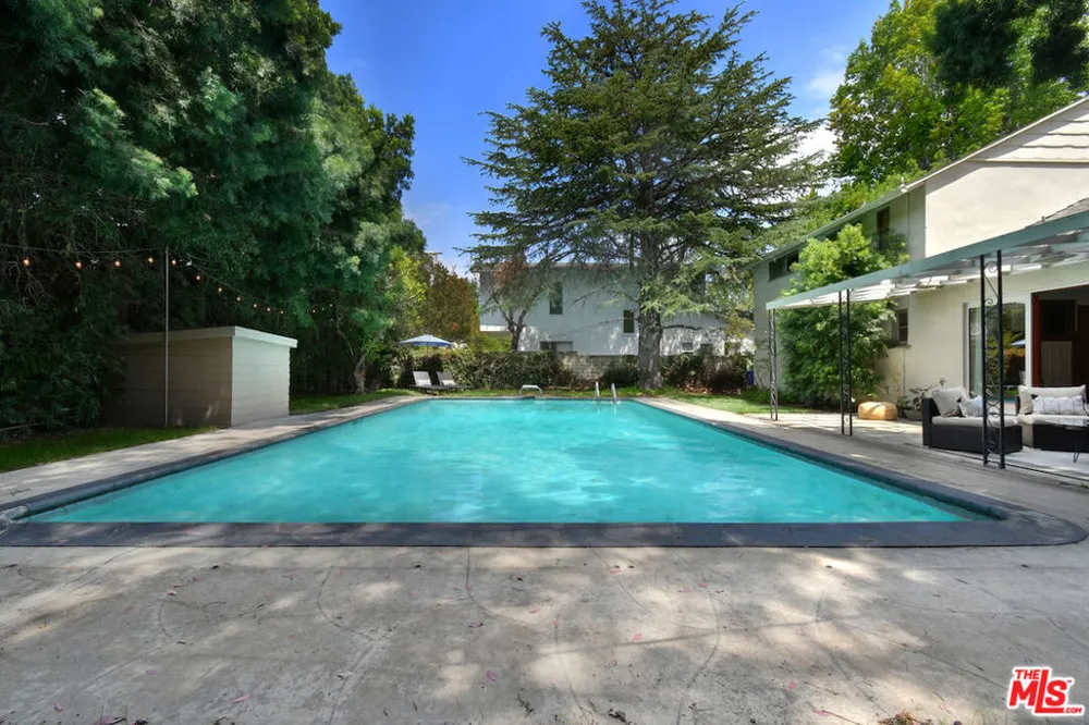 13155 Margate Street Sherman Oaks, CA 91401