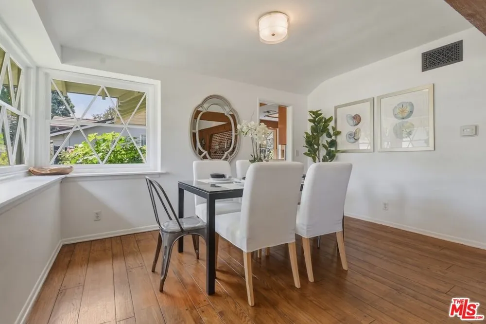 13155 Margate Street Sherman Oaks, CA 91401