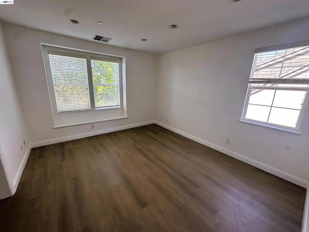 40203 Antigua Rose Ter Fremont, CA 94538