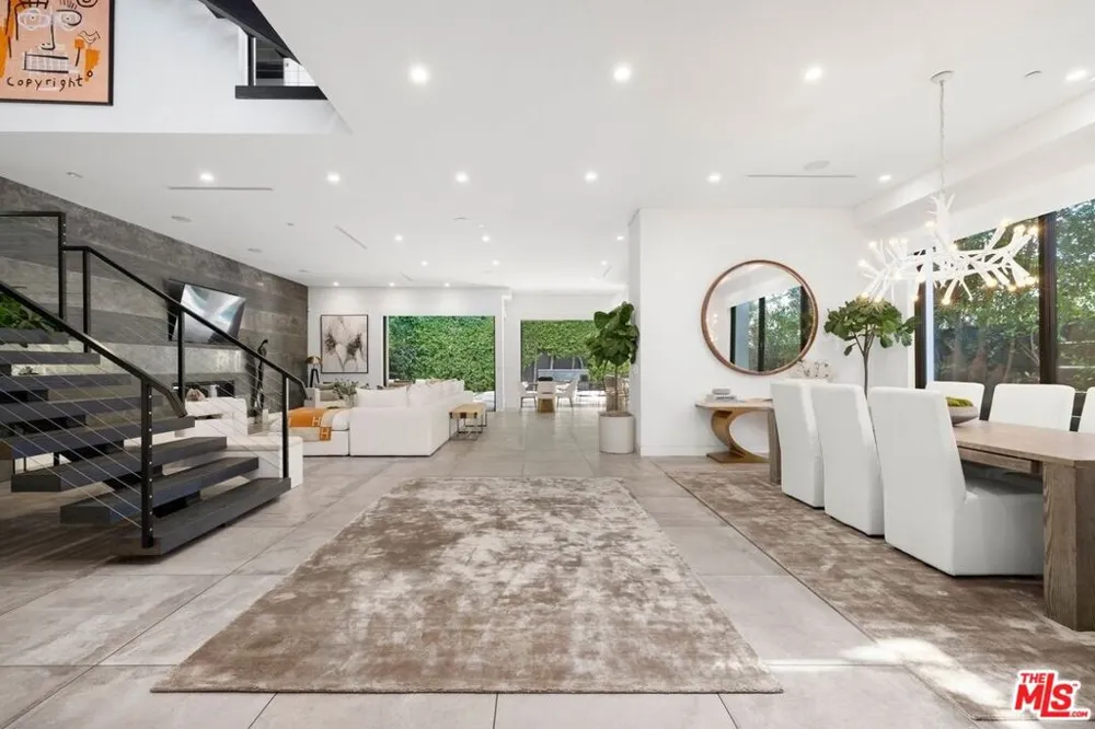 839 Gardner Street Los Angeles, CA 90046