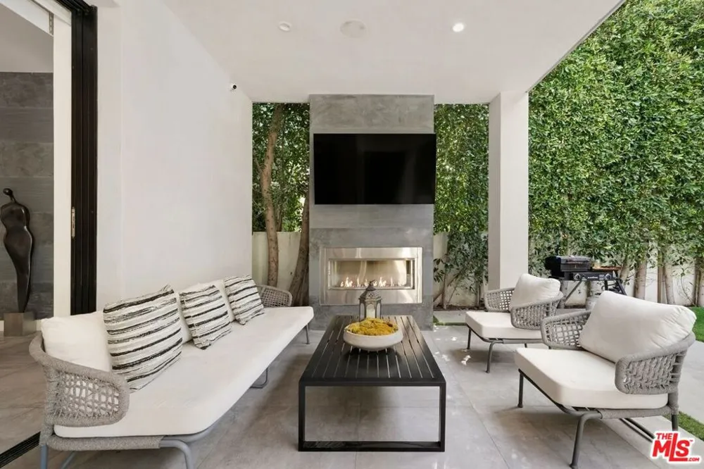 839 Gardner Street Los Angeles, CA 90046