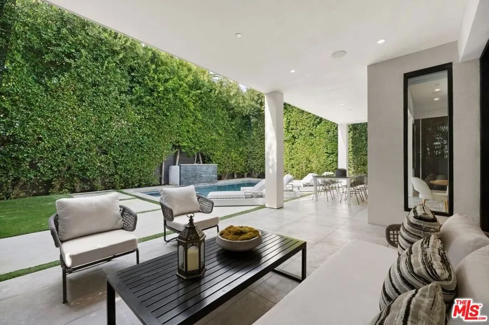 839 Gardner Street Los Angeles, CA 90046