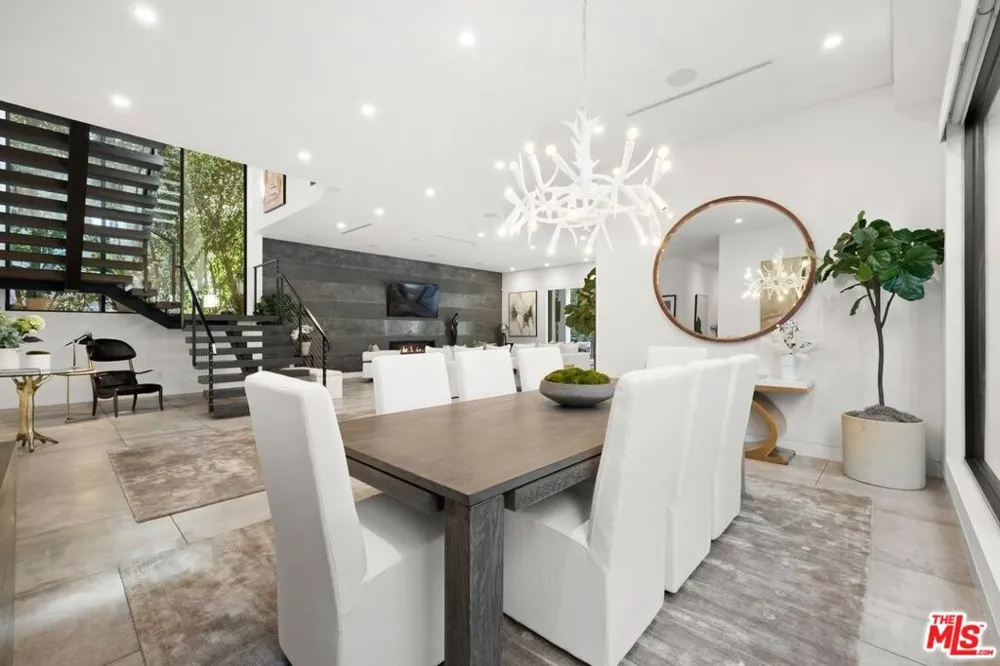 839 Gardner Street Los Angeles, CA 90046