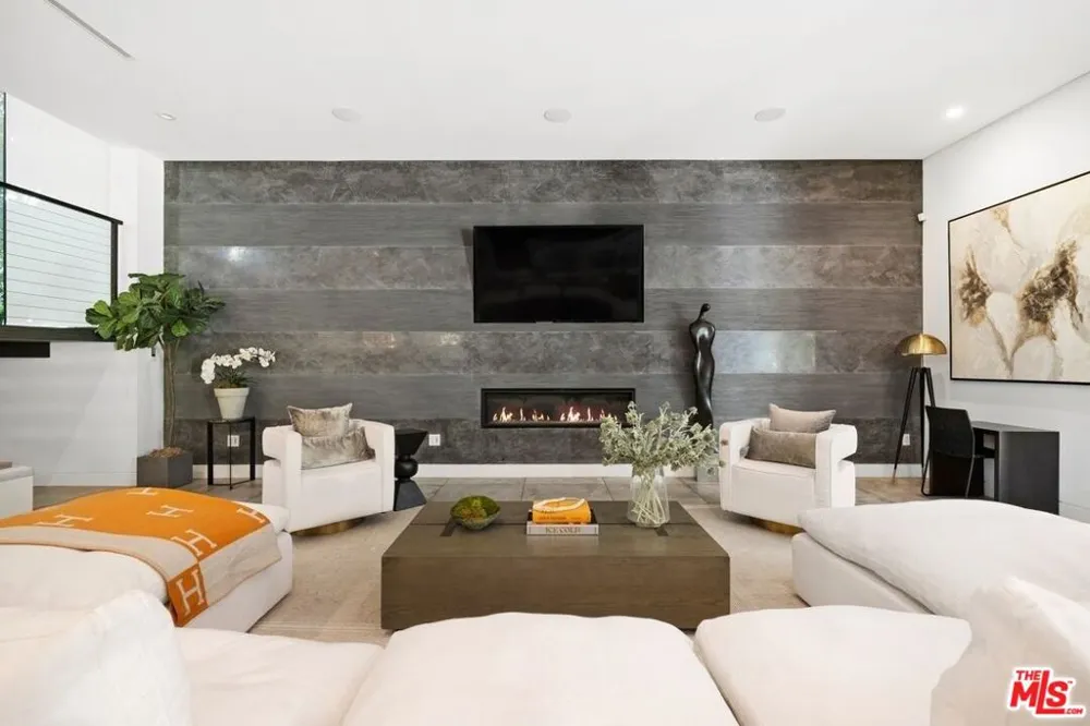 839 Gardner Street Los Angeles, CA 90046