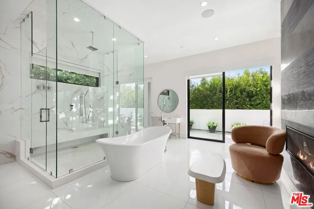 839 Gardner Street Los Angeles, CA 90046