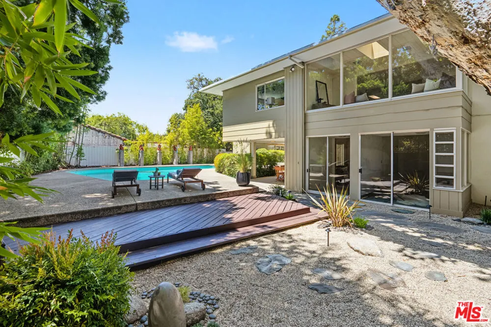 1024 Armada Drive Pasadena, CA 91103