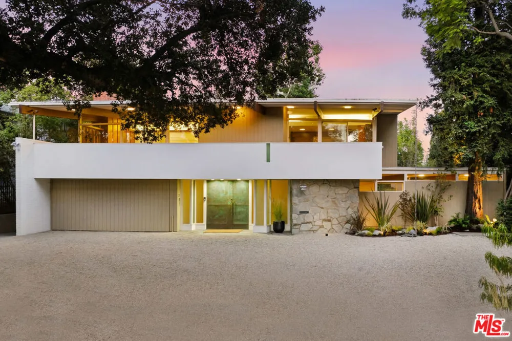 1024 Armada Drive Pasadena, CA 91103