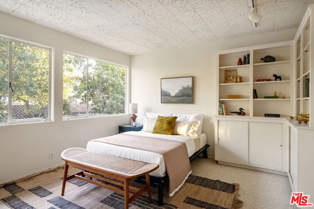 1024 Armada Drive Pasadena, CA 91103