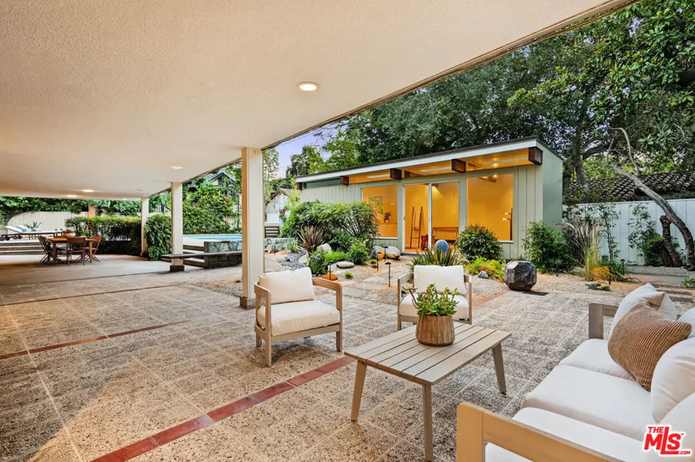 1024 Armada Drive Pasadena, CA 91103