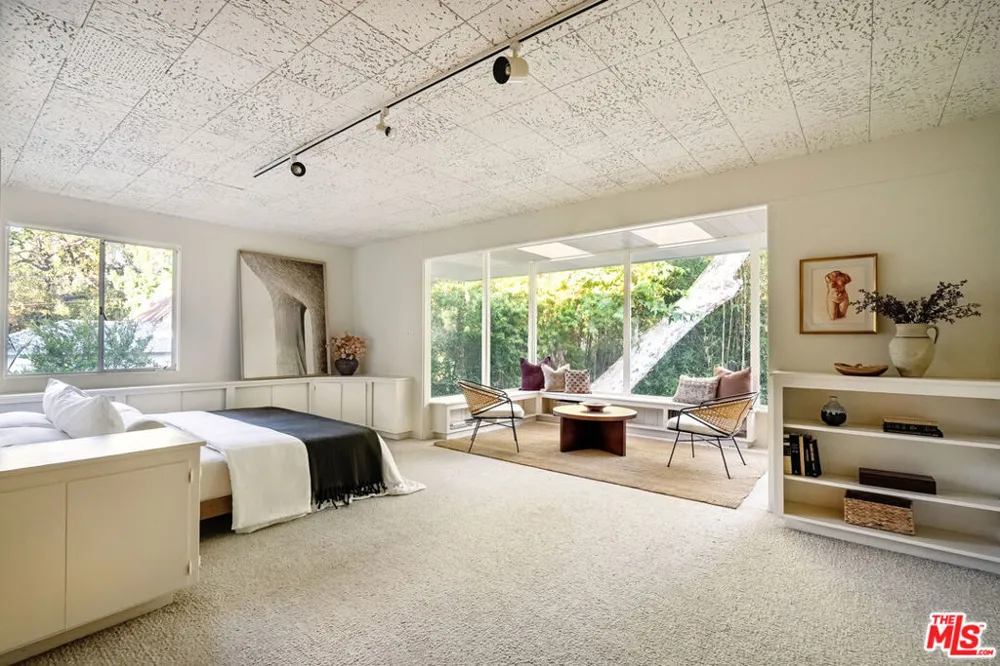 1024 Armada Drive Pasadena, CA 91103