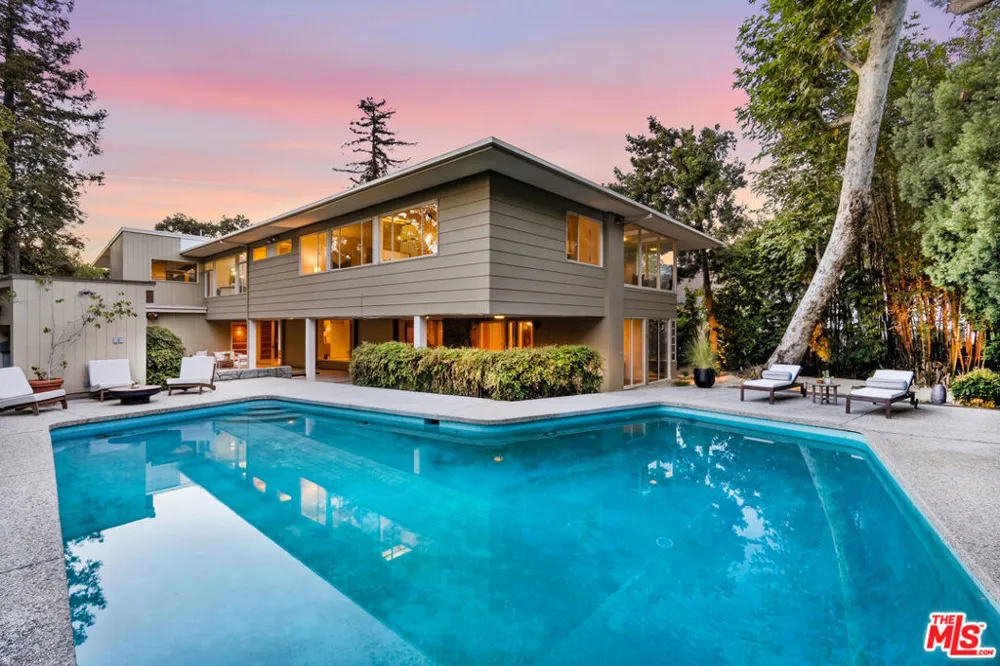 1024 Armada Drive Pasadena, CA 91103