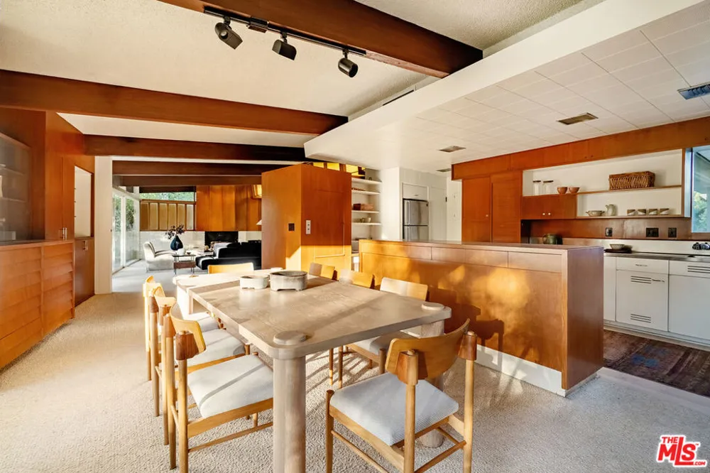 1024 Armada Drive Pasadena, CA 91103