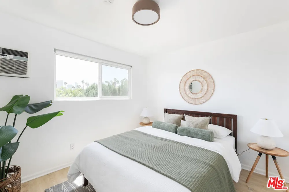 710 Bernard Street #1 Los Angeles, CA 90012