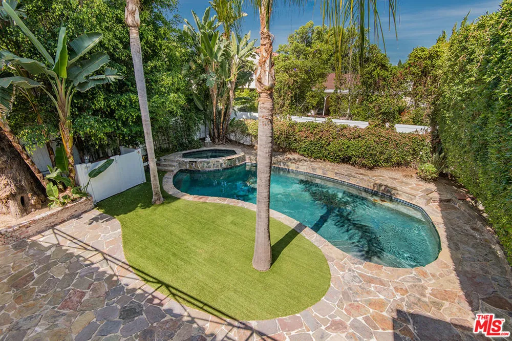 4343 Shadyglade Avenue Studio City, CA 91604