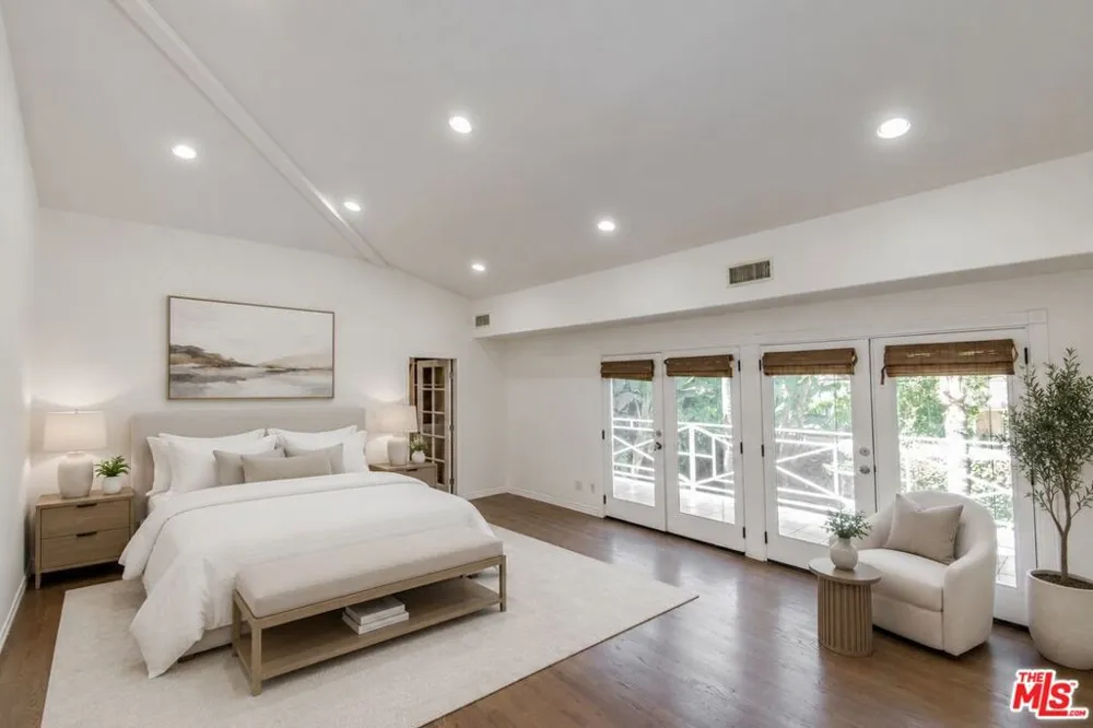 4343 Shadyglade Avenue Studio City, CA 91604