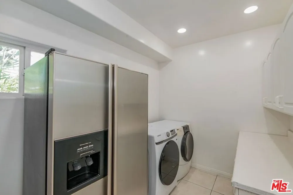 4343 Shadyglade Avenue Studio City, CA 91604