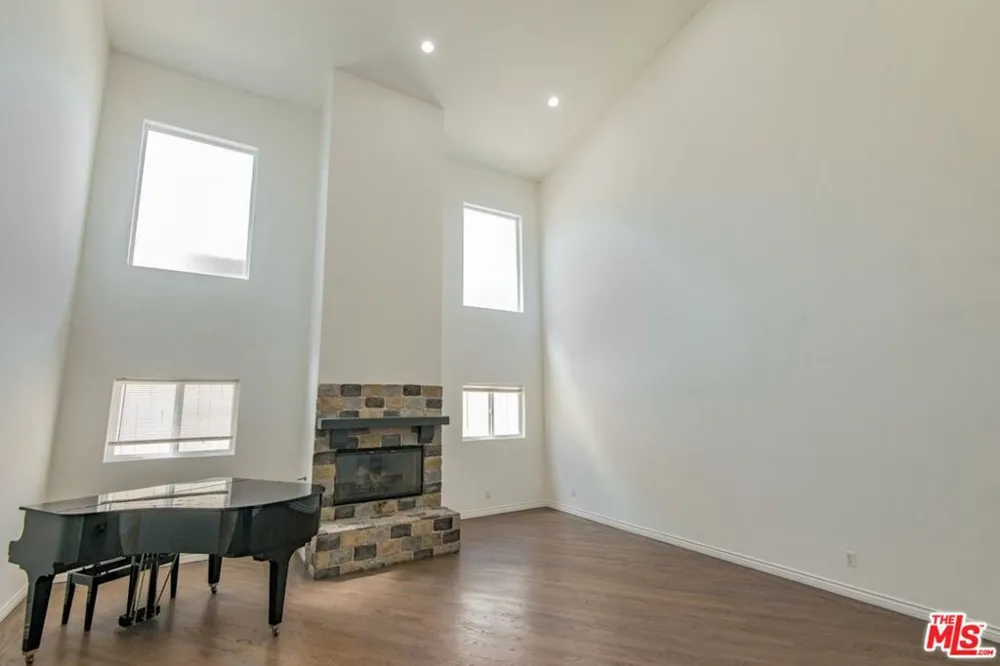4343 Shadyglade Avenue Studio City, CA 91604