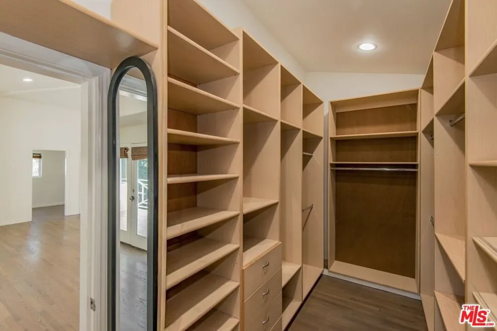 4343 Shadyglade Avenue Studio City, CA 91604