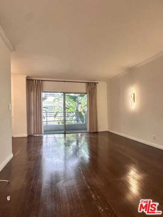 1131 Alta Loma Road #208 West Hollywood, CA 90069