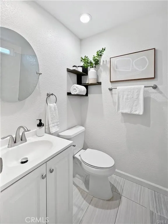 913 Durango Ct. San Dimas, CA 91773
