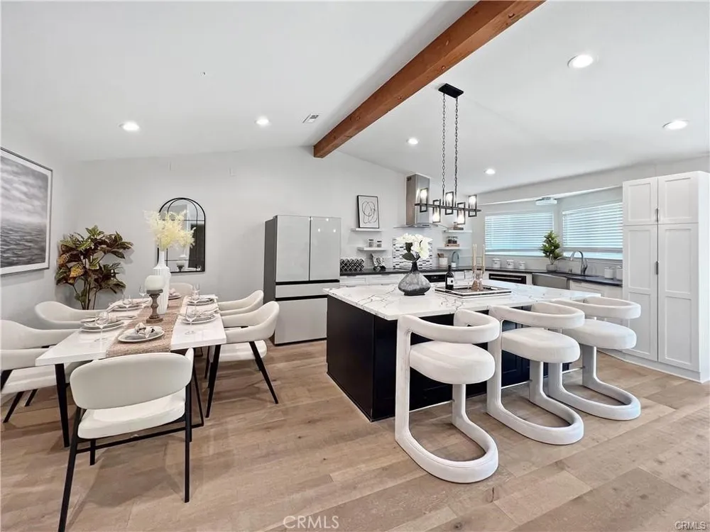 913 Durango Ct. San Dimas, CA 91773