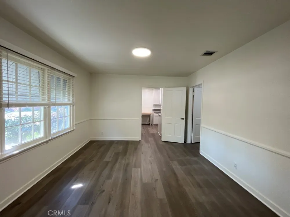 14659 Killion Street Sherman Oaks, CA 91411