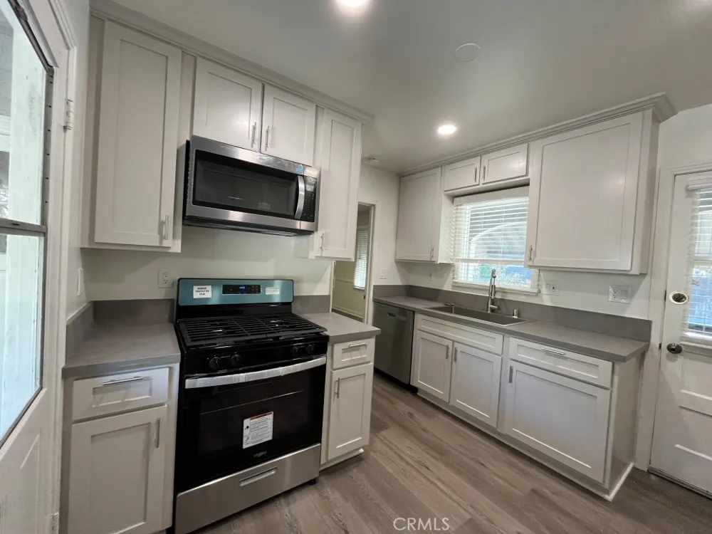 14659 Killion Street Sherman Oaks, CA 91411