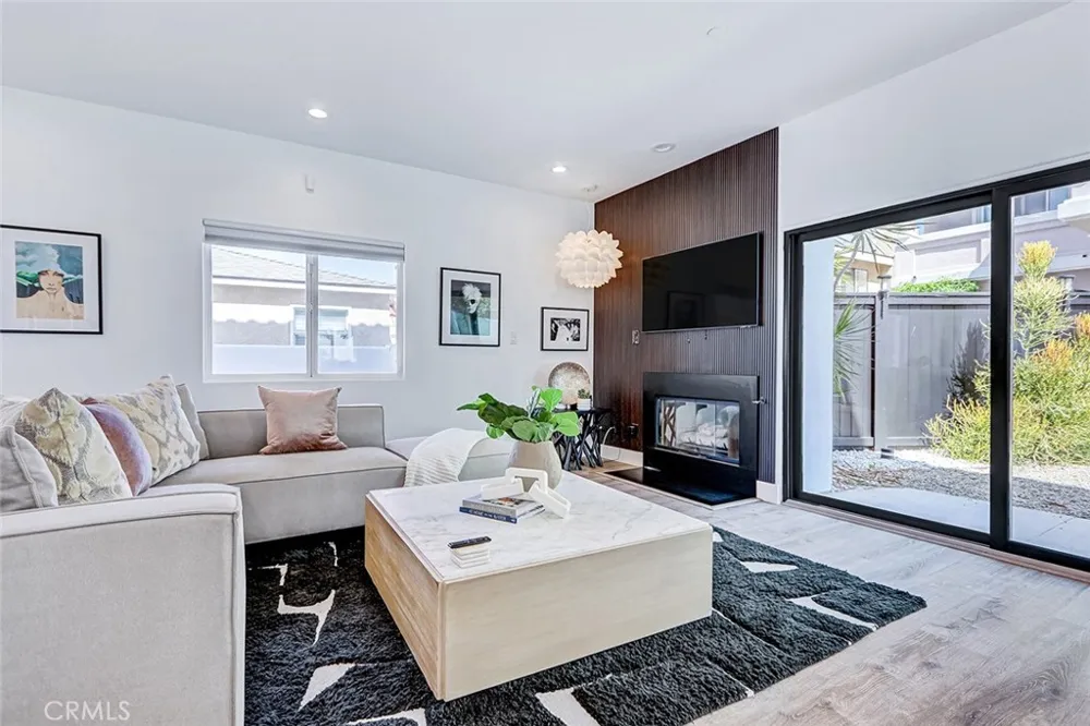 2113 Harriman #A Redondo Beach, CA 90278