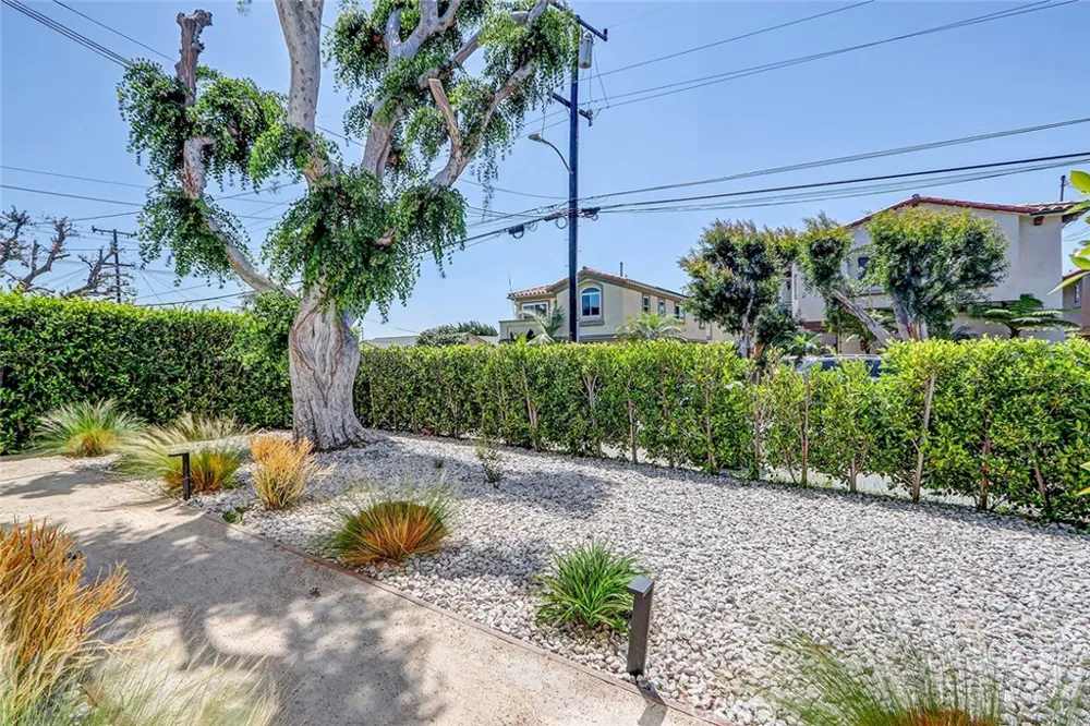 2113 Harriman #A Redondo Beach, CA 90278