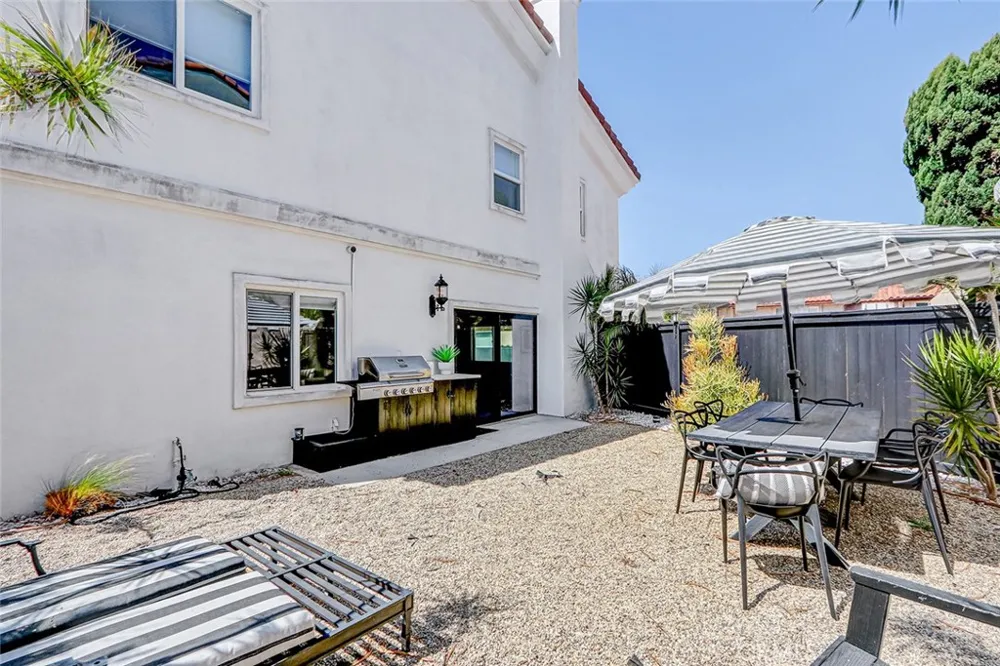2113 Harriman #A Redondo Beach, CA 90278