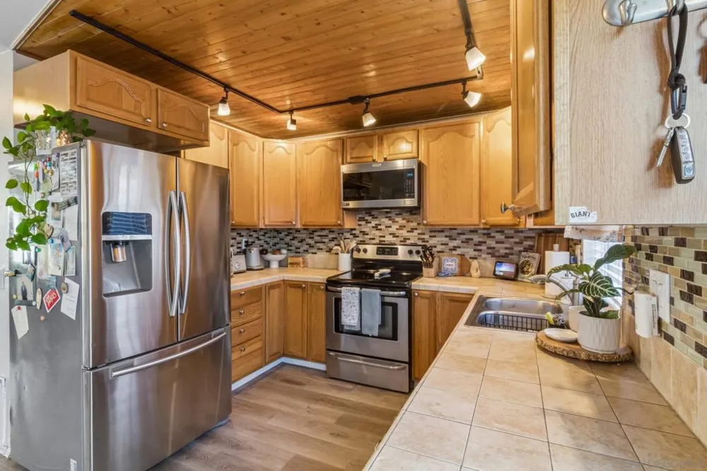 10657 Prince Carlos Ln Santee, CA 92071