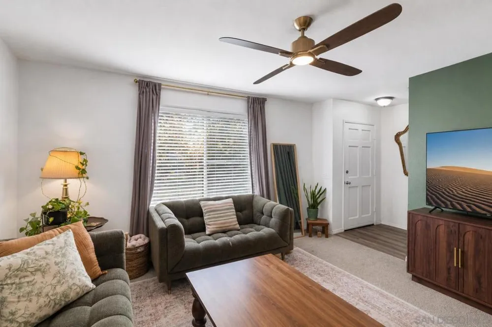 10657 Prince Carlos Ln Santee, CA 92071