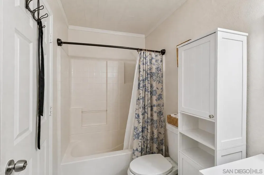 10657 Prince Carlos Ln Santee, CA 92071