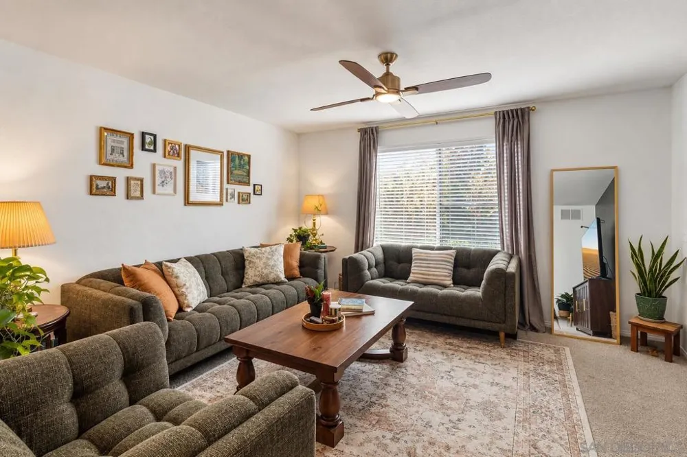 10657 Prince Carlos Ln Santee, CA 92071