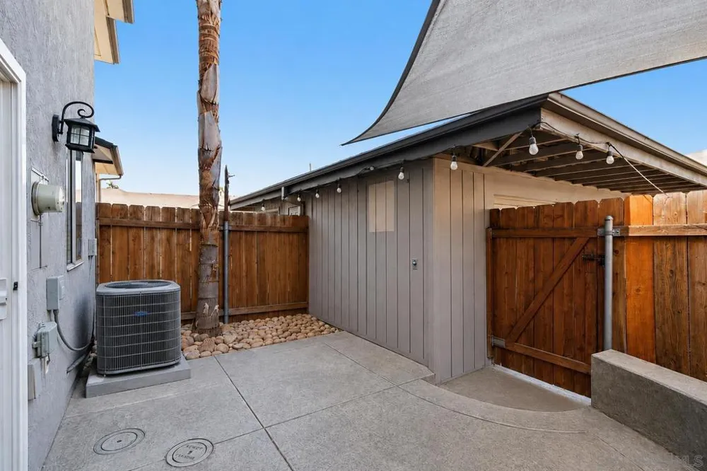 10657 Prince Carlos Ln Santee, CA 92071