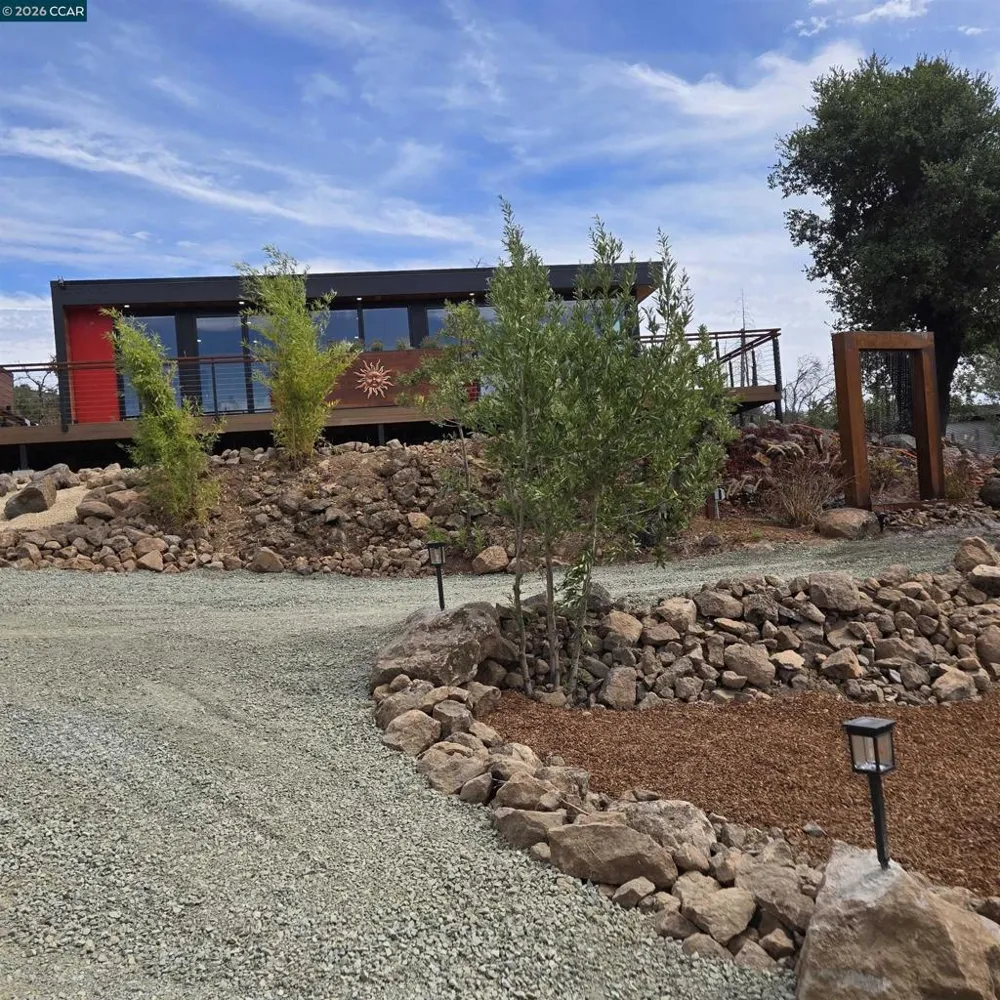 139 Oak St St Helena, CA 94574