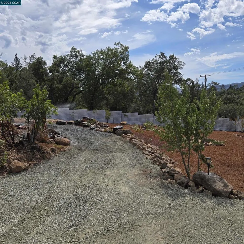139 Oak St St Helena, CA 94574