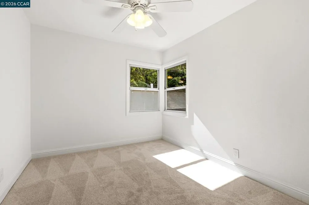 1277 Juanita Dr Lafayette, CA 94595