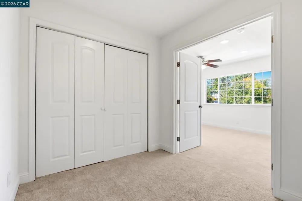 1277 Juanita Dr Lafayette, CA 94595