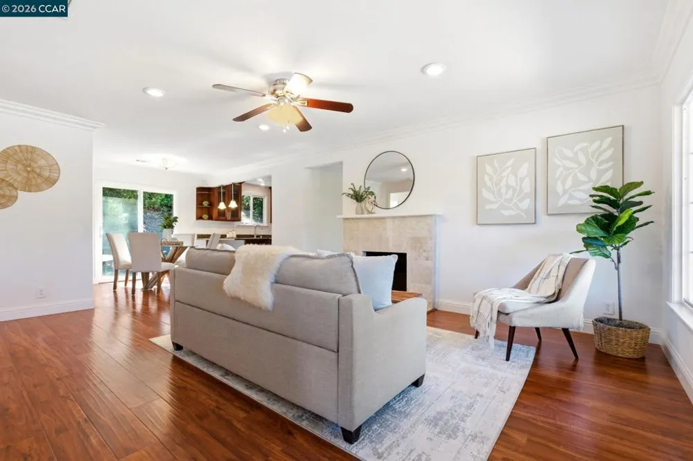 1277 Juanita Dr Lafayette, CA 94595