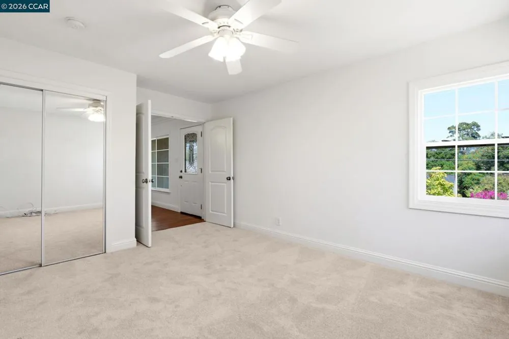 1277 Juanita Dr Lafayette, CA 94595