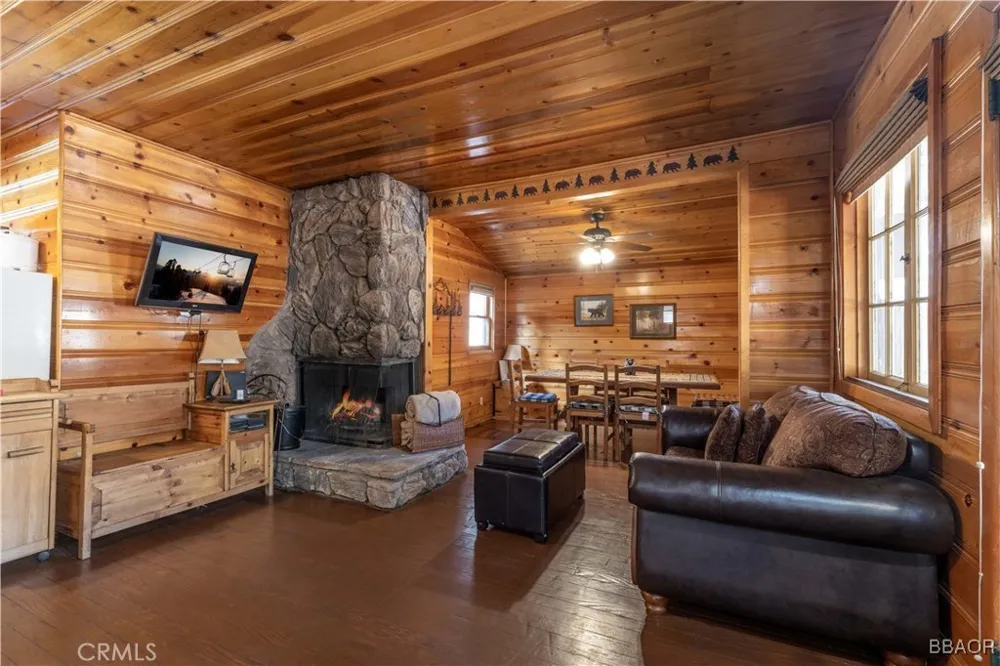 796 Silver Tip Drive Big Bear Lake, CA 92315