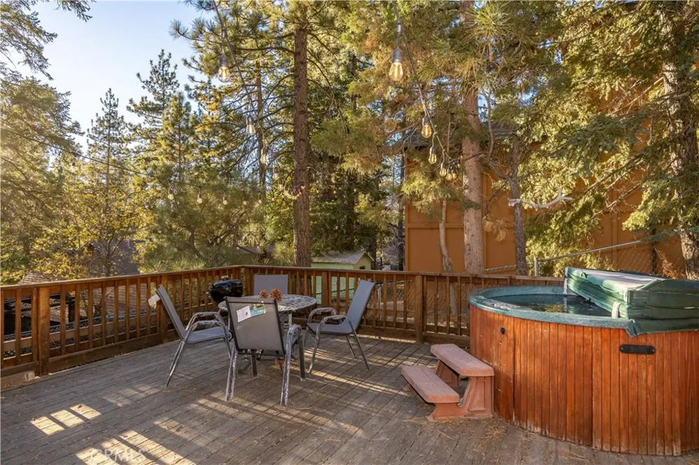 796 Silver Tip Drive Big Bear Lake, CA 92315