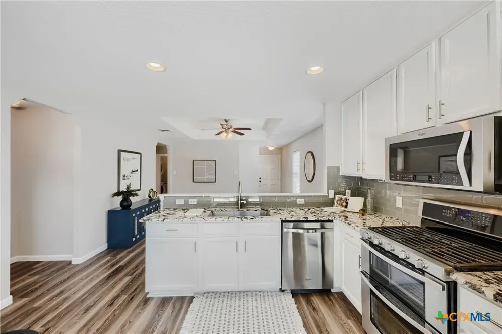 137 Pine Arbol Buda, TX 78610