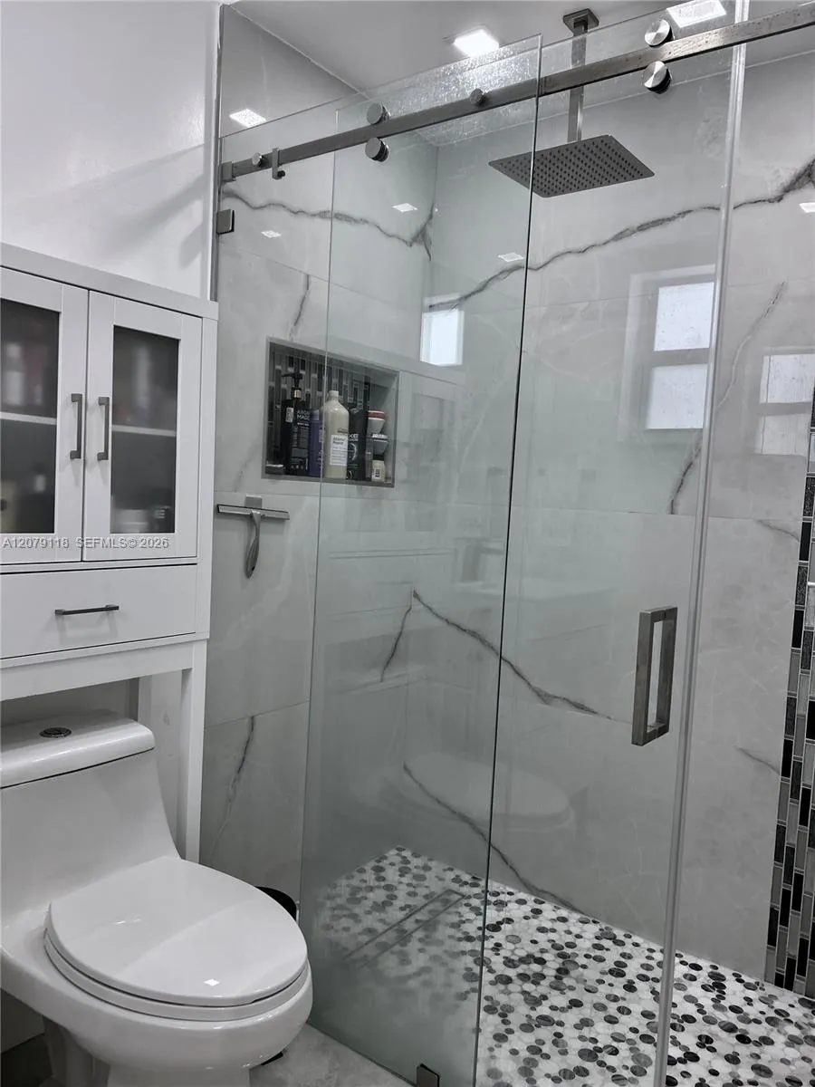 11925 SW 185th Ter Miami, FL 33177