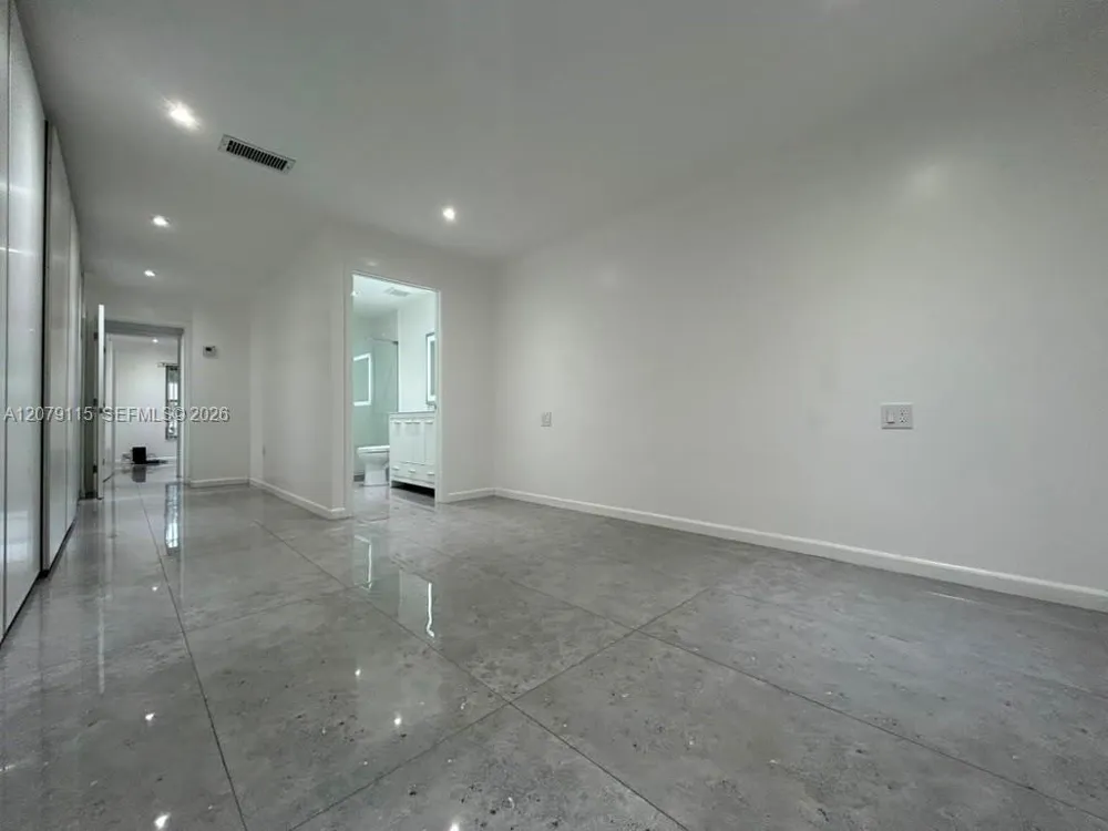 112 Fox Rd #2-50 Hollywood, FL 33024